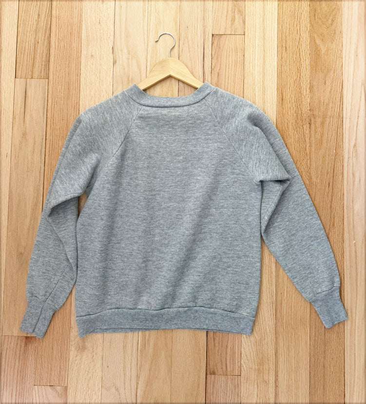 80'S GREY UNIVERSITY OF WISCONSIN VINTAGE SWEATSHIRT