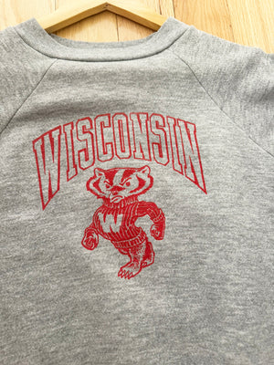 80'S GREY UNIVERSITY OF WISCONSIN VINTAGE SWEATSHIRT