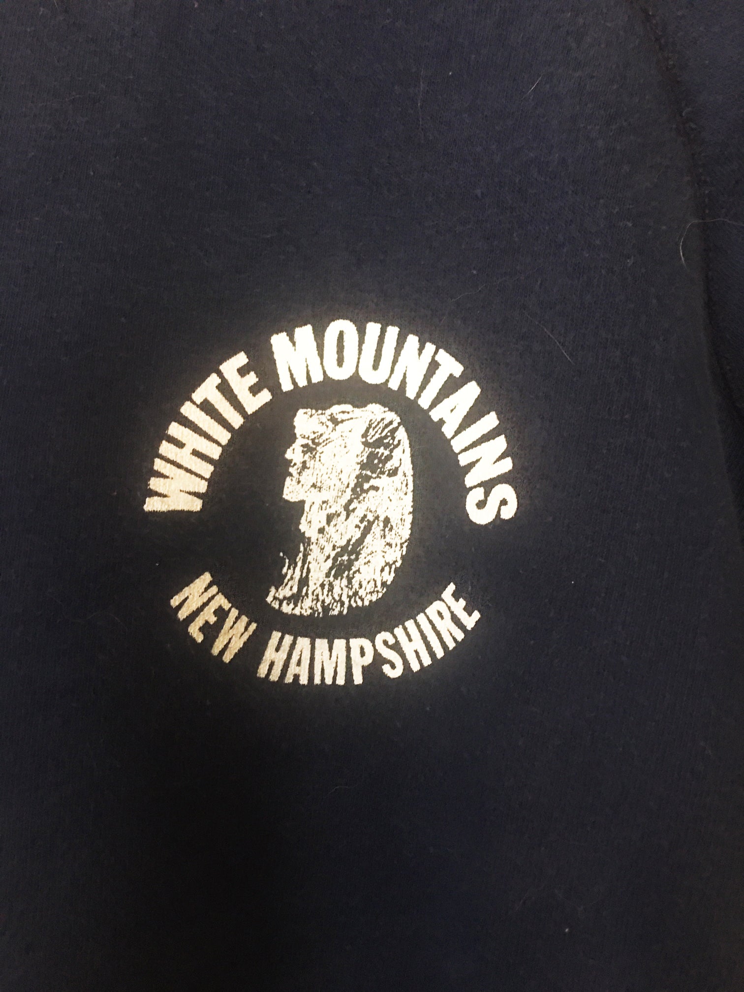 NAVY BLUE WHITE MOUNTAIN NEW HAMPSHIRE VINTAGE SWEATSHIRT